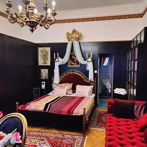 Luxury Near Castle Vienna